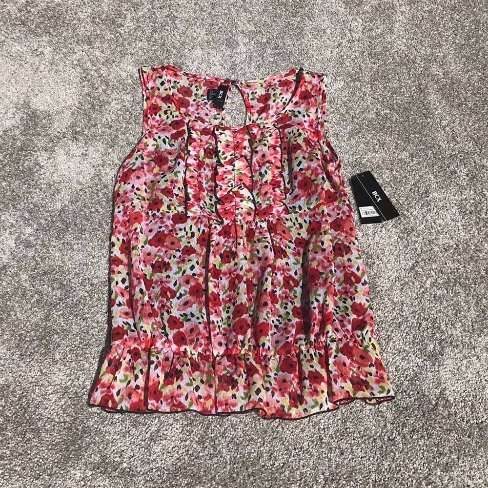 Cute BCX brand floral top with sewn in black under camisole, size small, NWT